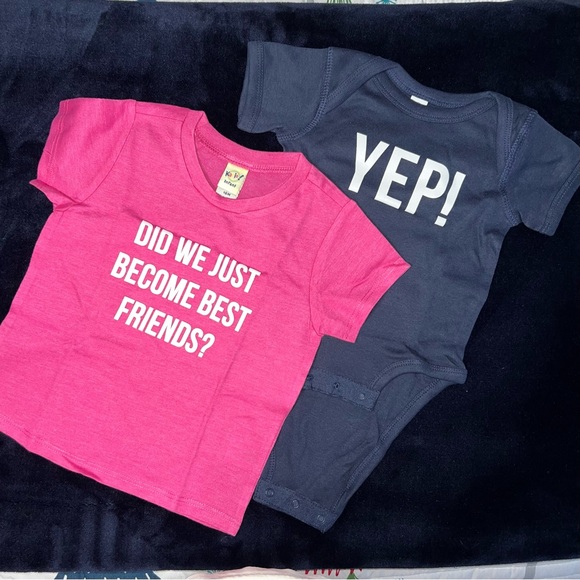 Pregnancy Announcement Sibling Outfits - Picture 1 of 7